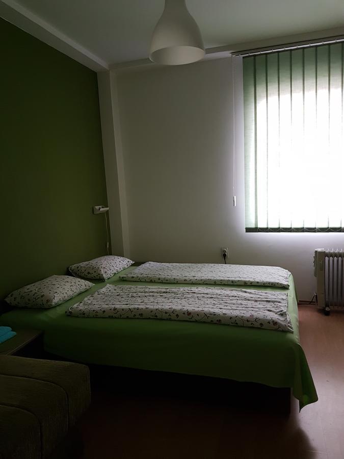 Sweet Apartments Or Rooms Nis Exterior photo