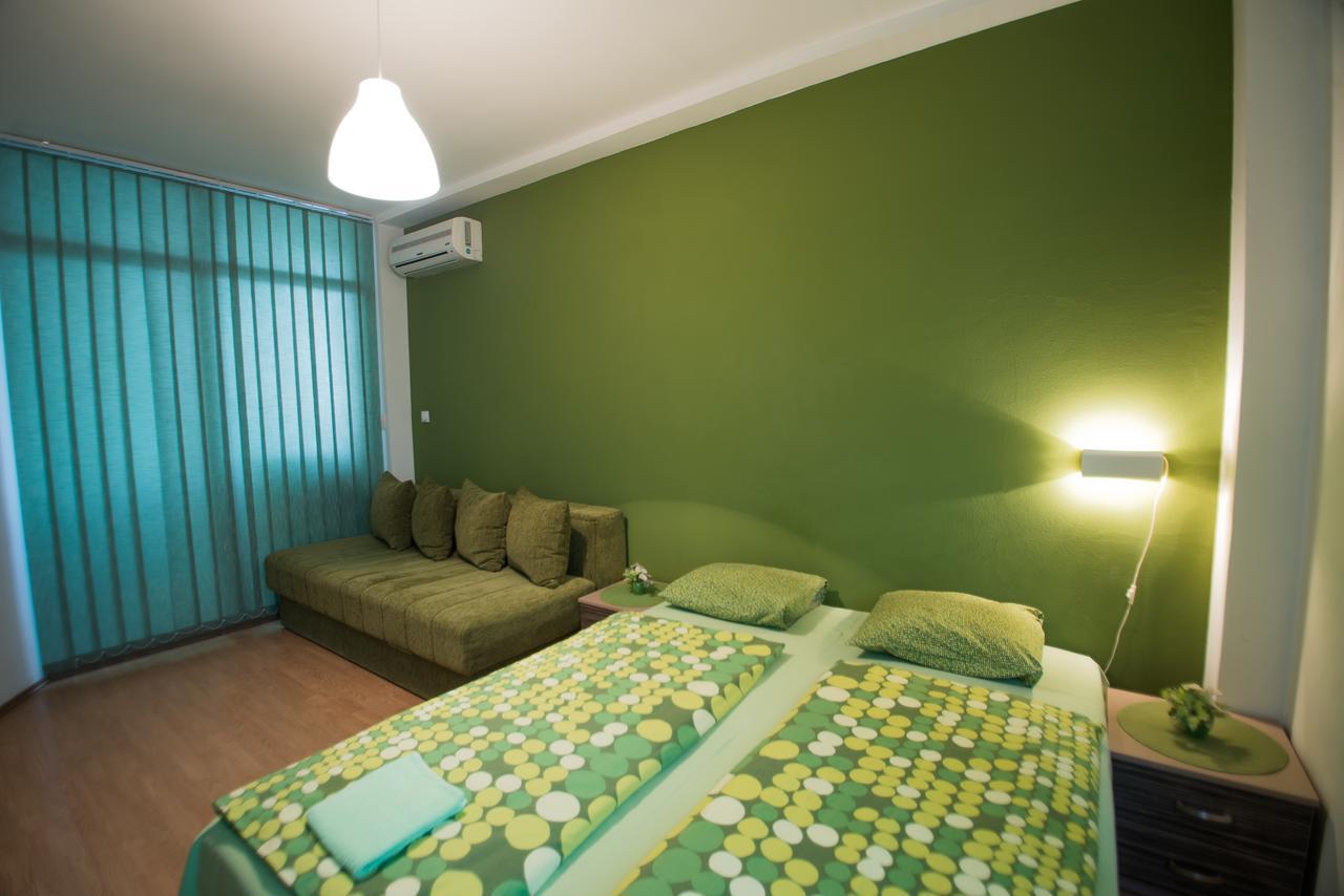 Sweet Apartments Or Rooms Nis Exterior photo
