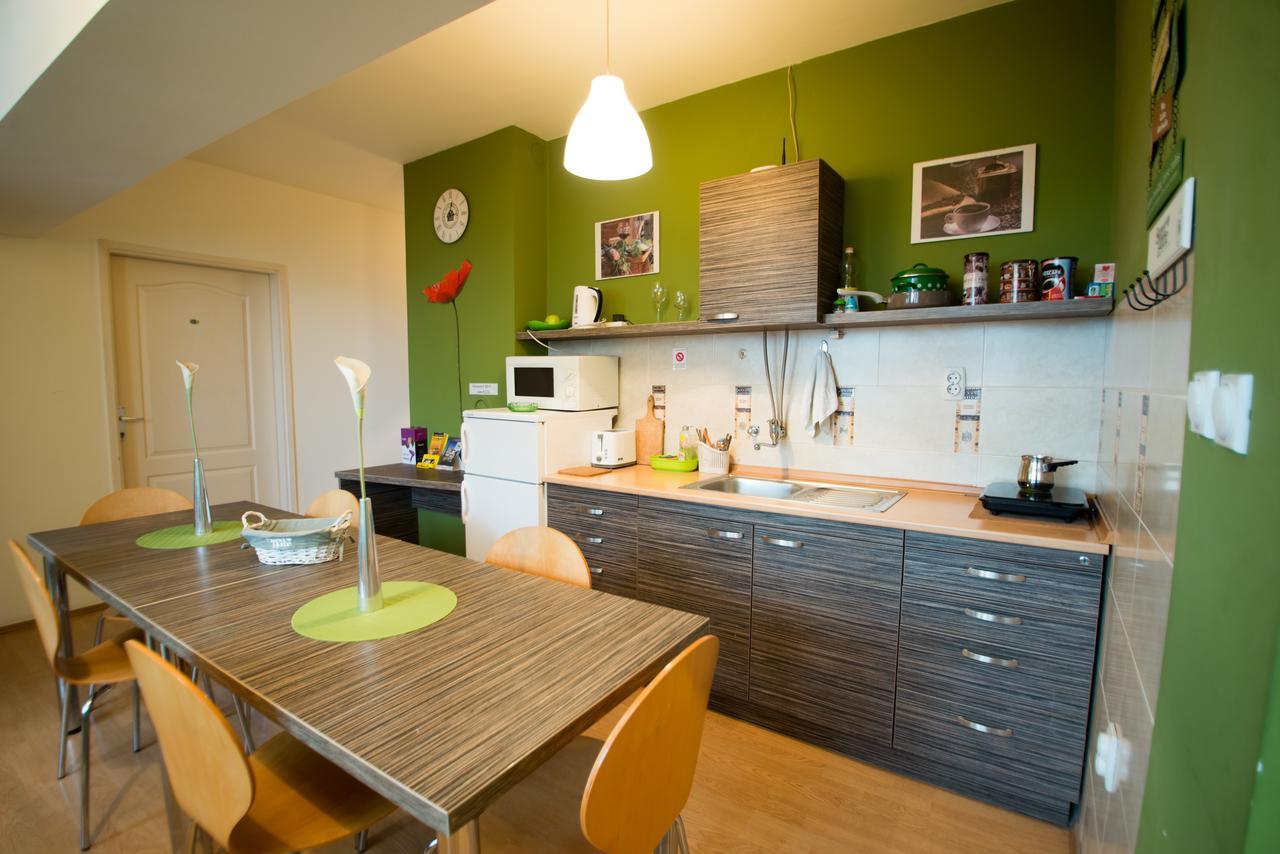 Sweet Apartments Or Rooms Nis Exterior photo